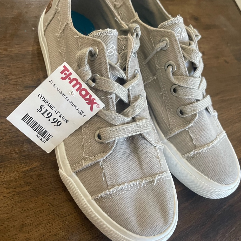 Blowfish Casual Sneakers